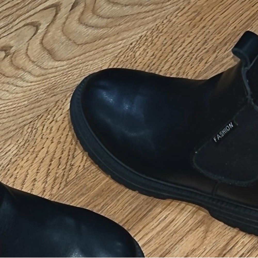 Fashion Toddler Black Leather Ankle Boots with Durable Sole Size 34 - Picture 5 of 6